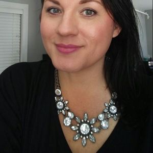 Meet your Posher, Carrie